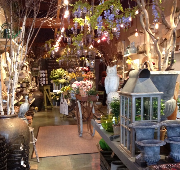 杭州鲜花店装修,杭州鲜花店装修风格,鲜花店室内设计案例,鲜花店装修效果图,杭州小型花店装修注意事项